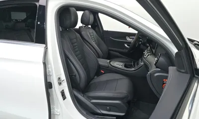 Mercedes-Benz E-Class 2023, 14787 км, за 29342.26 USD - фото 26