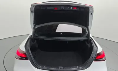 Mercedes-Benz E-Class 2023, 14787 км, за 29342.26 USD - фото 34