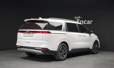 Kia Canival 2022, 120290 км, за 14562.9 USD