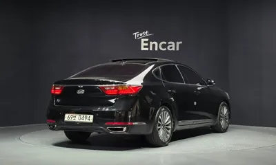 Kia K7 2016, 137981 км, за 5984.91 USD