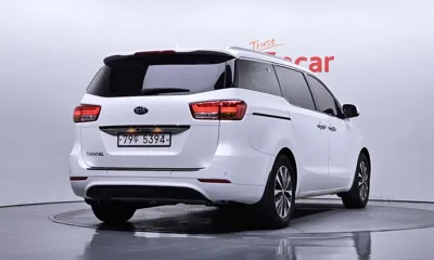 Kia Canival 2018, 98648 км, за 8790.78 USD