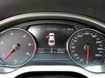 Audi A8 2015, 232150 км, за 11093.61 USD - фото 9