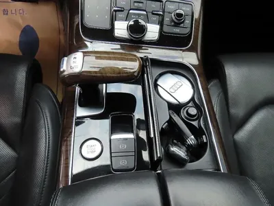 Audi A8 2015, 232150 км, за 11093.61 USD - фото 11