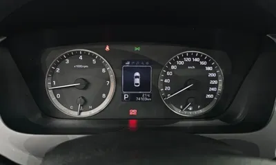 Hyundai Sonata 2015, 74103 км, за 7014.23 USD - фото 8