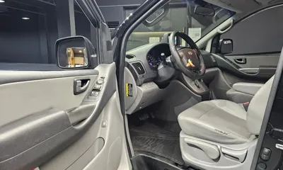 Hyundai Starex 2016, 107143 км, за 7932.32 USD - фото 11
