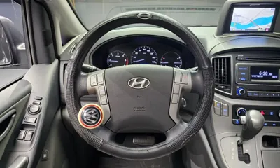 Hyundai Starex 2016, 107143 км, за 7932.32 USD - фото 13