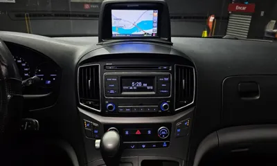 Hyundai Starex 2016, 107143 км, за 7932.32 USD - фото 14