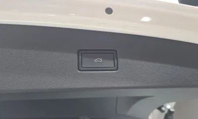 Volkswagen Tiguan 2023, 13242 км, за 35779.37 USD - фото 26