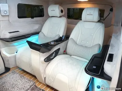 Mercedes-Benz V-Class 2020, 30652 км, за 42254.42 USD - фото 11