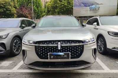 Lincoln Nautilus 2026, 400 км, за 43021 USD