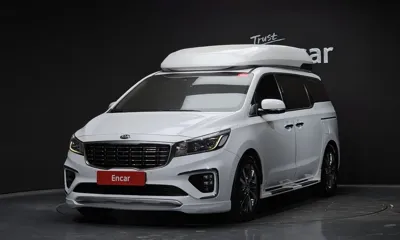 Kia Canival · 2019 год