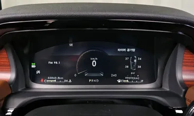 Lincoln Aviator 2023, 55860 км, за 32514.44 USD - фото 8