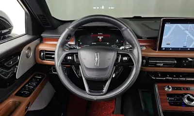Lincoln Aviator 2023, 55860 км, за 32514.44 USD - фото 13