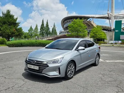 Hyundai Avante 2020, 61164 км, за 6316.34 USD