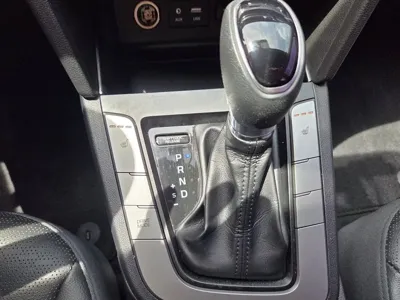 Hyundai Avante 2020, 61164 км, за 6310.18 USD - фото 9