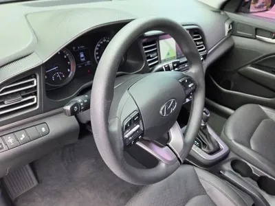 Hyundai Avante 2020, 61164 км, за 6310.18 USD - фото 10