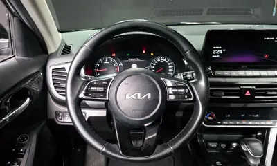 Kia Seltos 2023, 64903 км, за 10994.02 USD - фото 13