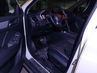 Roewe RX5 2016, 74100 км, за 4464 USD