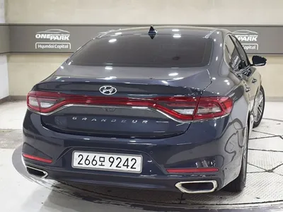 Hyundai Grandeur 2018, 137293 км, за 7557.01 USD