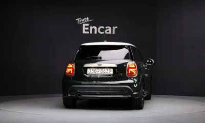 MINI Cooper 2023, 121330 км, за 12288.48 USD