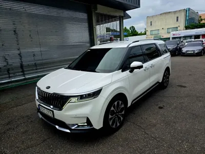 Kia Canival · 2021 год