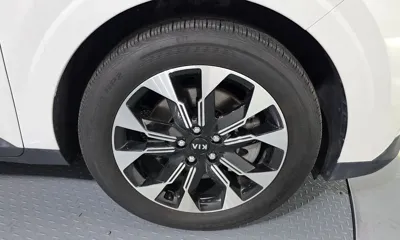 Kia Canival 2021, 124436 км, за 15527.51 USD