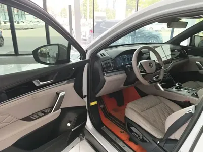 BYD Tang New Energy 2024, 25000 км, за 15538.25 USD - фото 12