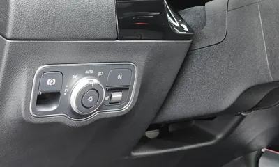 Mercedes-Benz GLA-Class 2023, 38084 км, за 24944.2 USD - фото 20