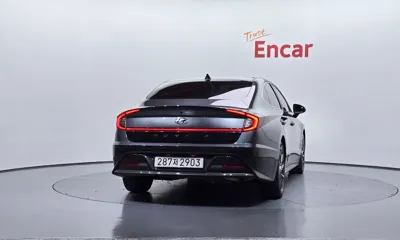 Hyundai Sonata 2022, 64685 км, за 13653.67 USD