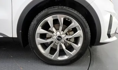 Kia Sorento 2021, 138388 км, за 12295.09 USD