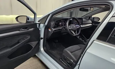 Volkswagen Golf 2025, 4187 км, за 25534.99 USD - фото 10