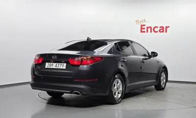 Kia K5 2015, 203787 км, за 2166.21 USD