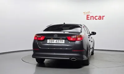 Kia K5 2015, 203787 км, за 2166.21 USD