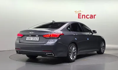 Hyundai Genesis 2015, 175153 км, за 4890.38 USD