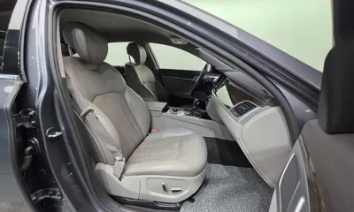 Hyundai Genesis 2015, 175153 км, за 4890.38 USD - фото 10