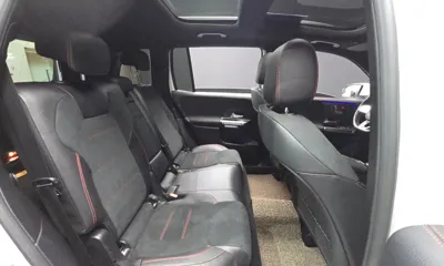 Mercedes-Benz GLB-Class 2021, 42599 км, за 21136.44 USD - фото 12
