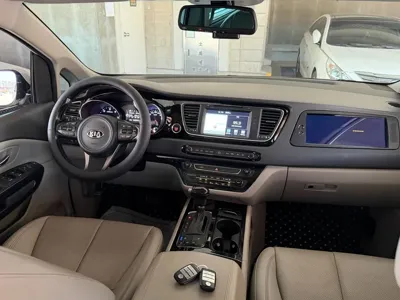 Kia Canival 2016, 209593 км, за 5525.58 USD