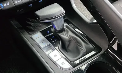 Hyundai Avante 2022, 42300 км, за 12421.54 USD - фото 9