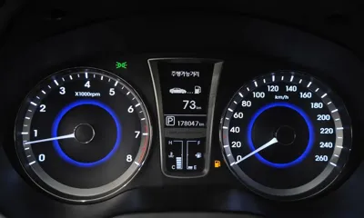 Hyundai Grandeur 2013, 178047 км, за 3938.56 USD - фото 8