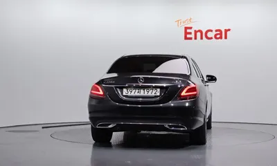 Mercedes-Benz C-Class 2020, 41725 км, за 17395.3 USD