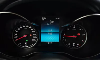 Mercedes-Benz C-Class 2020, 41725 км, за 17395.3 USD - фото 8