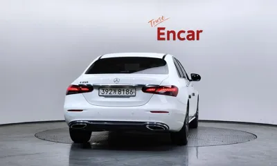 Mercedes-Benz E-Class 2021, 19218 км, за 22464.48 USD