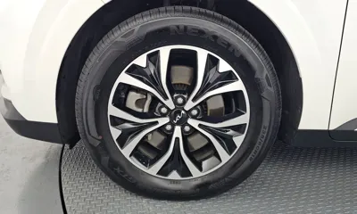 Kia Canival 2023, 104912 км, за 16518 USD