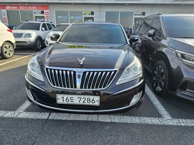 Hyundai Equus