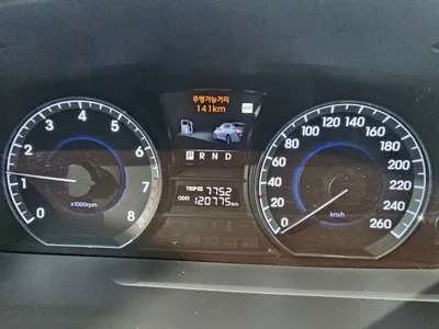 Hyundai Equus