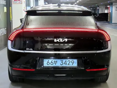 Kia EV6 2022, 123409 км, за 18708.15 USD
