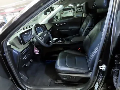 Kia EV6 2022, 123409 км, за 18708.15 USD - фото 6