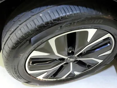Kia EV6 2022, 123409 км, за 18708.15 USD - фото 20