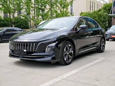 Hongqi E-QM5 · 2021 год