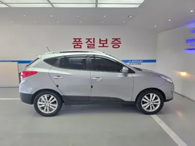 Hyundai Tucson 2012, 66495 км, за 4485.47 USD